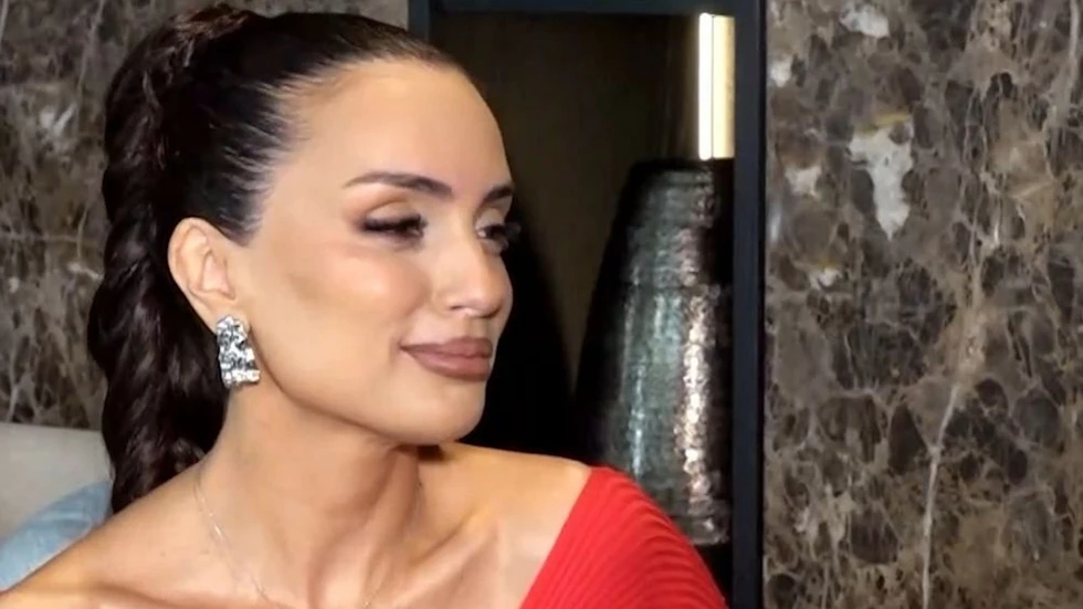 VIDEO: &Epsilon;&lambda;&pi;ί&delta;&alpha; &Iota;&alpha;&kappa;&omega;&beta;ί&delta;&omicron;&upsilon;: &laquo;Ή&tau;&alpha;&nu; &sigma;&upsilon;&nu;&epsilon;&iota;&delta;&eta;&tau;ή &eta; &alpha;&pi;ό&phi;&alpha;&sigma;&eta; &nu;&alpha; &alpha;&phi;ή&sigma;&omega; &tau;&eta; &delta;&omicron;&upsilon;&lambda;&epsilon;&iota;ά &kappa;&alpha;&iota; &tau;&eta;&nu; &pi;&alpha;&tau;&rho;ί&delta;&alpha; &mu;&omicron;&upsilon; &gamma;&iota;&alpha; &tau;&omicron;&nu; &Tau;&zeta;ώ&nu;&eta; &Kappa;&alpha;&lambda;&eta;&mu;έ&rho;&eta;&raquo;