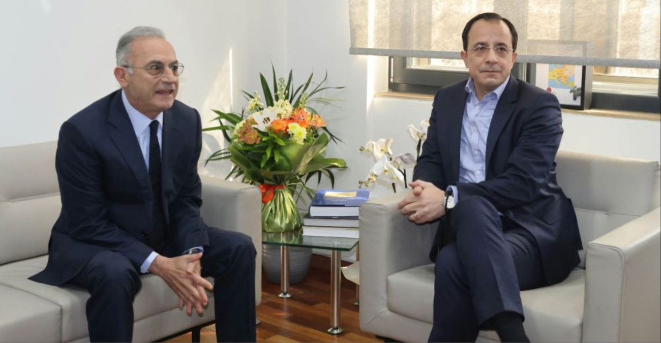 «Πρόεδρε προχώρα, είμαι δίπλα σου»