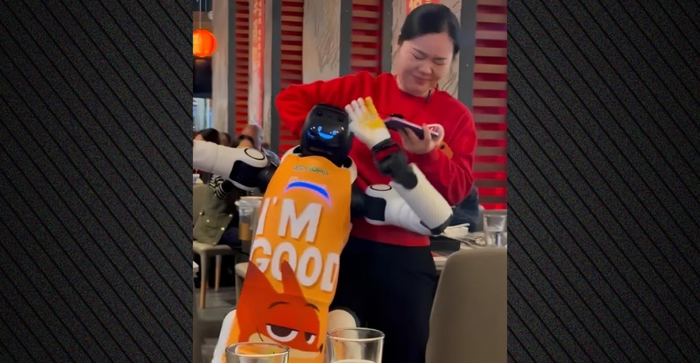 VIDEO: &Rho;&omicron;&mu;&pi;ό&tau; &sigma;&epsilon; &epsilon;&sigma;&tau;&iota;&alpha;&tau;ό&rho;&iota;&omicron; &beta;&gamma;ή&kappa;&epsilon; &epsilon;&kappa;&tau;ό&sigmaf; &epsilon;&lambda;έ&gamma;&chi;&omicron;&upsilon; - &Delta;&epsilon;&nu; &sigma;&tau;&alpha;&mu;&alpha;&tau;&omicron;ύ&sigma;&epsilon; &nu;&alpha; &chi;&omicron;&rho;&epsilon;ύ&epsilon;&iota; &kappa;&alpha;&iota; &epsilon;&kappa;&tau;ό&xi;&epsilon;&upsilon;&epsilon; &phi;&alpha;&gamma;&eta;&tau;ά &sigma;&epsilon; &pi;&epsilon;&lambda;ά&tau;&epsilon;&sigmaf;