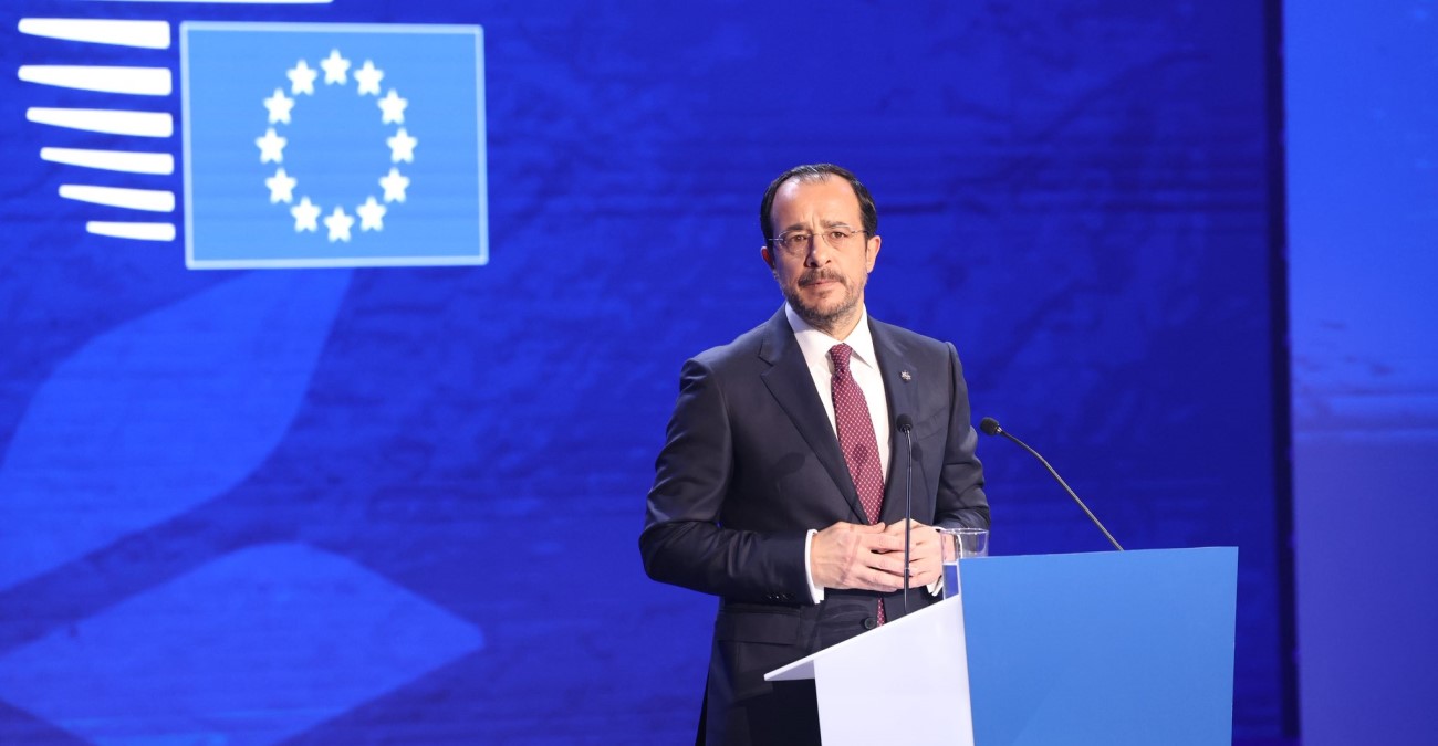 &Pi;&rho;ό&epsilon;&delta;&rho;&omicron;&sigmaf; &Chi;&rho;&iota;&sigma;&tau;&omicron;&delta;&omicron;&upsilon;&lambda;ί&delta;&eta;&sigmaf;: M&epsilon;&tau;ά &tau;&eta;&nu; &Tau;&rho;&iota;&mu;&epsilon;&rho;ή &sigma;&tau;&eta;&nu; &Iota;&omicron;&rho;&delta;&alpha;&nu;ί&alpha;, &mu;&epsilon;&tau;&alpha;&beta;&alpha;ί&nu;&epsilon;&iota; &sigma;&tau;&alpha; &Eta;&Alpha;&Epsilon; - &Pi;ό&tau;&epsilon; &epsilon;&pi;&iota;&sigma;&tau;&rho;έ&phi;&epsilon;&iota; &sigma;&tau;&eta;&nu; &Kappa;ύ&pi;&rho;&omicron;