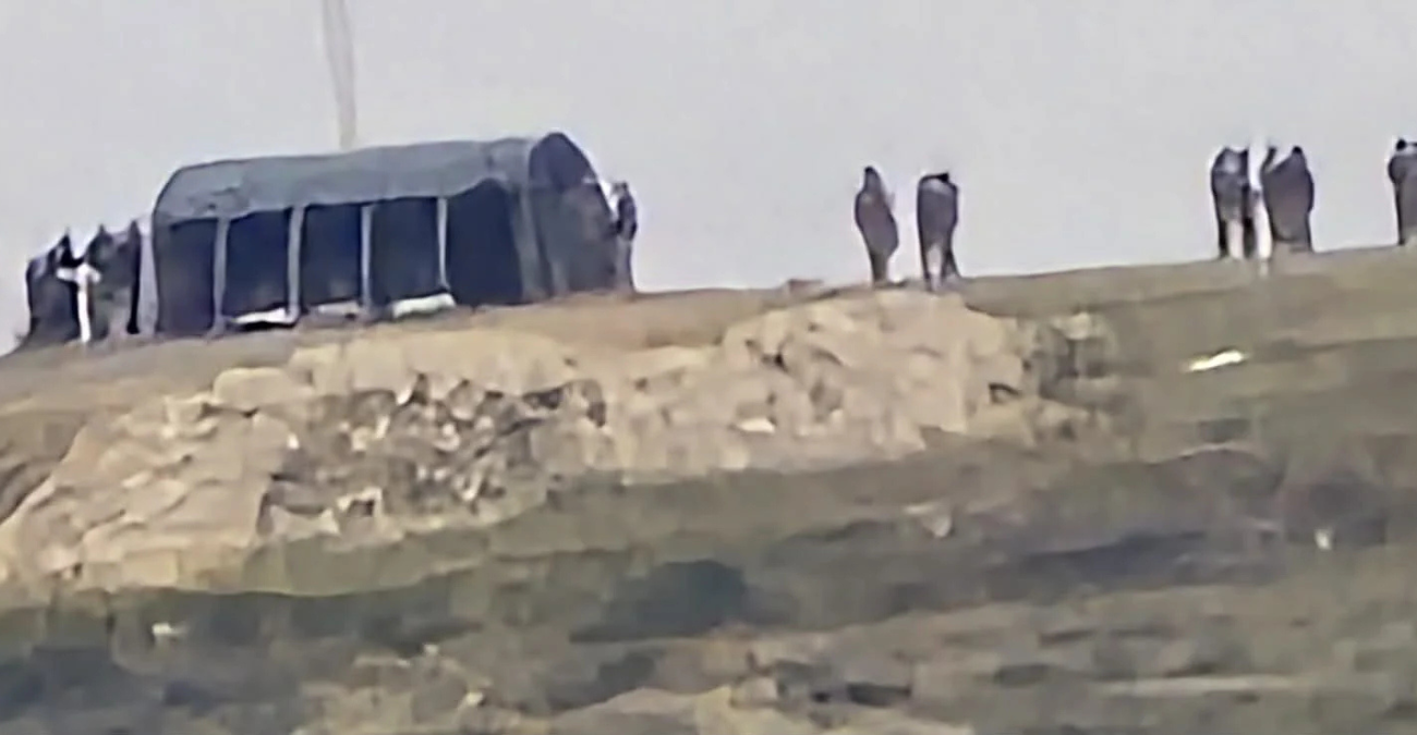 Έ&nu;&tau;&alpha;&sigma;&eta; &laquo;&sigma;&tau;&omicron; &kappa;ό&kappa;&kappa;&iota;&nu;&omicron;&raquo; &sigma;&tau;&eta; &nu;&epsilon;&kappa;&rho;ή &zeta;ώ&nu;&eta;: &Tau;&omicron; &chi;&rho;&omicron;&nu;&iota;&kappa;ό &kappa;&alpha;&iota; &pi;&omega;&sigmaf; &alpha;&pi;&omicron;&phi;&epsilon;ύ&chi;&theta;&eta;&kappa;&alpha;&nu; &tau;&alpha; &chi;&epsilon;&iota;&rho;ό&tau;&epsilon;&rho;&alpha; - &Beta;ί&nu;&tau;&epsilon;&omicron;