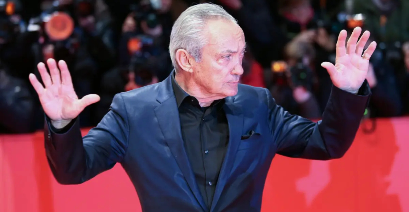 Udo Kier: Πέθανε ο Γερμανός ηθοποιός που πρωταγωνίστησε στο «Flesh for Frankenstein»
