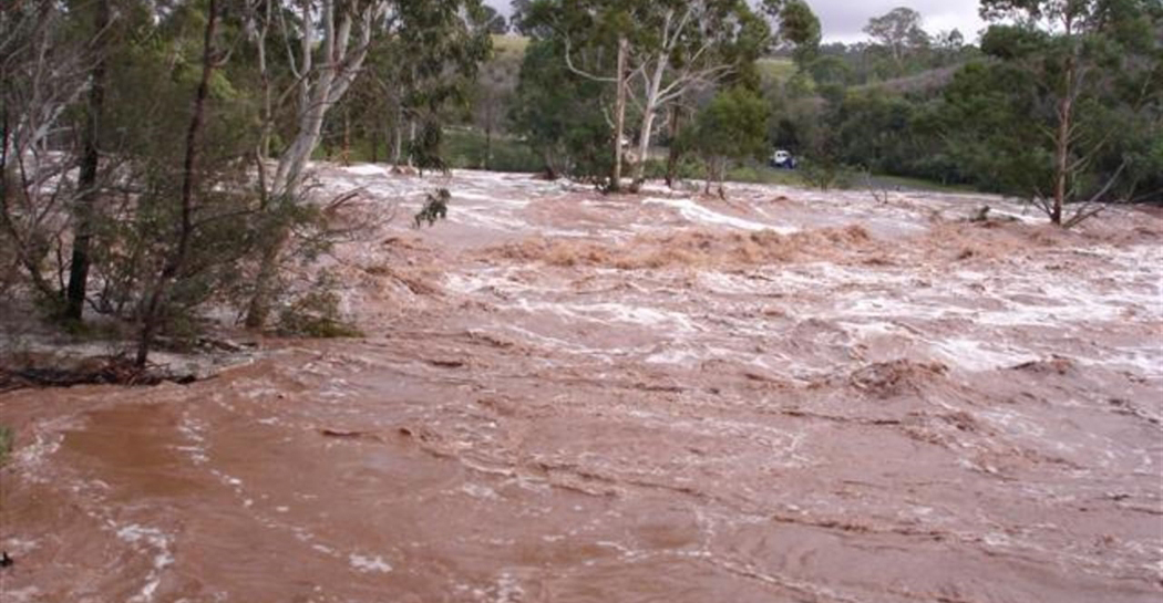 Η επαρχία που πήρε τη σκυτάλη στις πλημμύρες – Νέοι δρόμοι-ποτάμια – Δείτε βίντεο