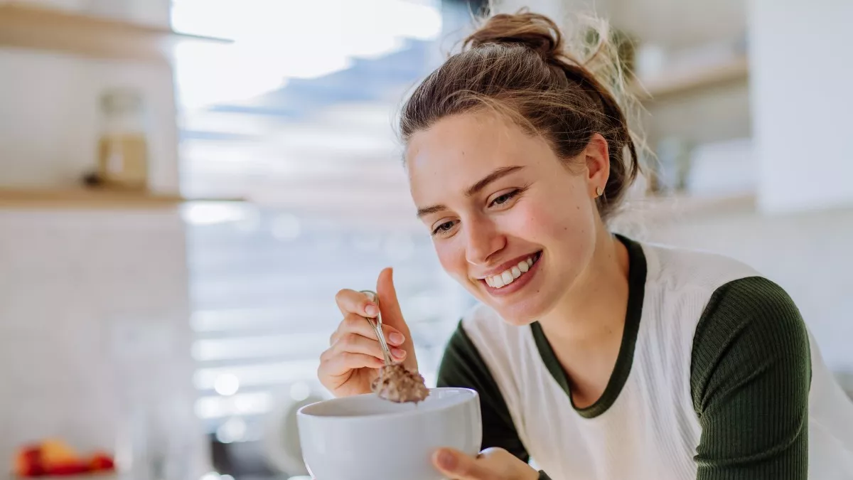 &Alpha;&upsilon;&tau;ά &epsilon;ί&nu;&alpha;&iota; &tau;&alpha; 10 &tau;&rho;ό&phi;&iota;&mu;&alpha; &pi;&omicron;&upsilon; &theta;&epsilon;&omega;&rho;&omicron;ύ&nu;&tau;&alpha;&iota; &upsilon;&gamma;&iota;&epsilon;&iota;&nu;ά &alpha;&lambda;&lambda;ά &epsilon;ί&nu;&alpha;&iota; &laquo;&beta;ό&mu;&beta;&epsilon;&sigmaf;&raquo; &theta;&epsilon;&rho;&mu;ί&delta;&omega;&nu;, &zeta;ά&chi;&alpha;&rho;&eta;&sigmaf; &kappa;&alpha;&iota; &alpha;&lambda;&alpha;&tau;&iota;&omicron;ύ