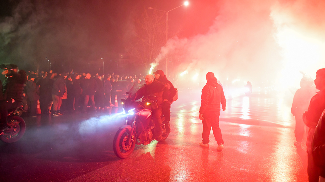 Video: &Sigma;&tau;&eta;&nu; &Tau;&omicron;ύ&mu;&pi;&alpha; &sigma;&upsilon;&nu;&omicron;&delta;&epsilon;ί&alpha; &mu;&omicron;&tau;&omicron;&pi;&omicron;&rho;&epsilon;ί&alpha;&sigmaf; &omicron;&iota; &epsilon;&pi;&tau;ά &sigma;&omicron;&rho;&omicron;ί &tau;&omega;&nu; &omicron;&pi;&alpha;&delta;ώ&nu; &tau;&omicron;&upsilon; &Pi;&Alpha;&Omicron;&Kappa;, &tau;&omicron; &sigma;&upsilon;&gamma;&kappa;&lambda;&omicron;&nu;&iota;&sigma;&tau;&iota;&kappa;ό &laquo;&alpha;&nu;&tau;ί&omicron;&raquo; &mu;&epsilon; &sigma;&upsilon;&nu;&theta;ή&mu;&alpha;&tau;&alpha; &kappa;&alpha;&iota; &kappa;&alpha;&pi;&nu;&omicron;&gamma;ό&nu;&alpha;