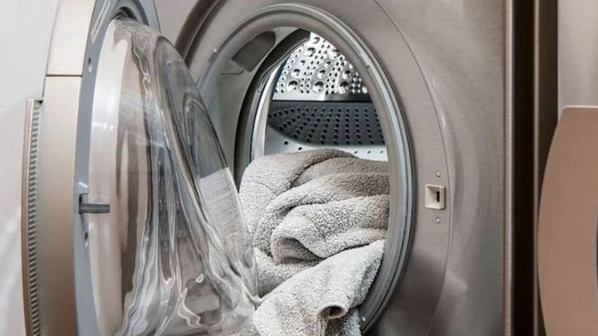 «Η αντίστροφη μέτρηση μόλις ξεκίνησε»: Ο κανόνας των 30 λεπτών στο πλύσιμο των ρούχων