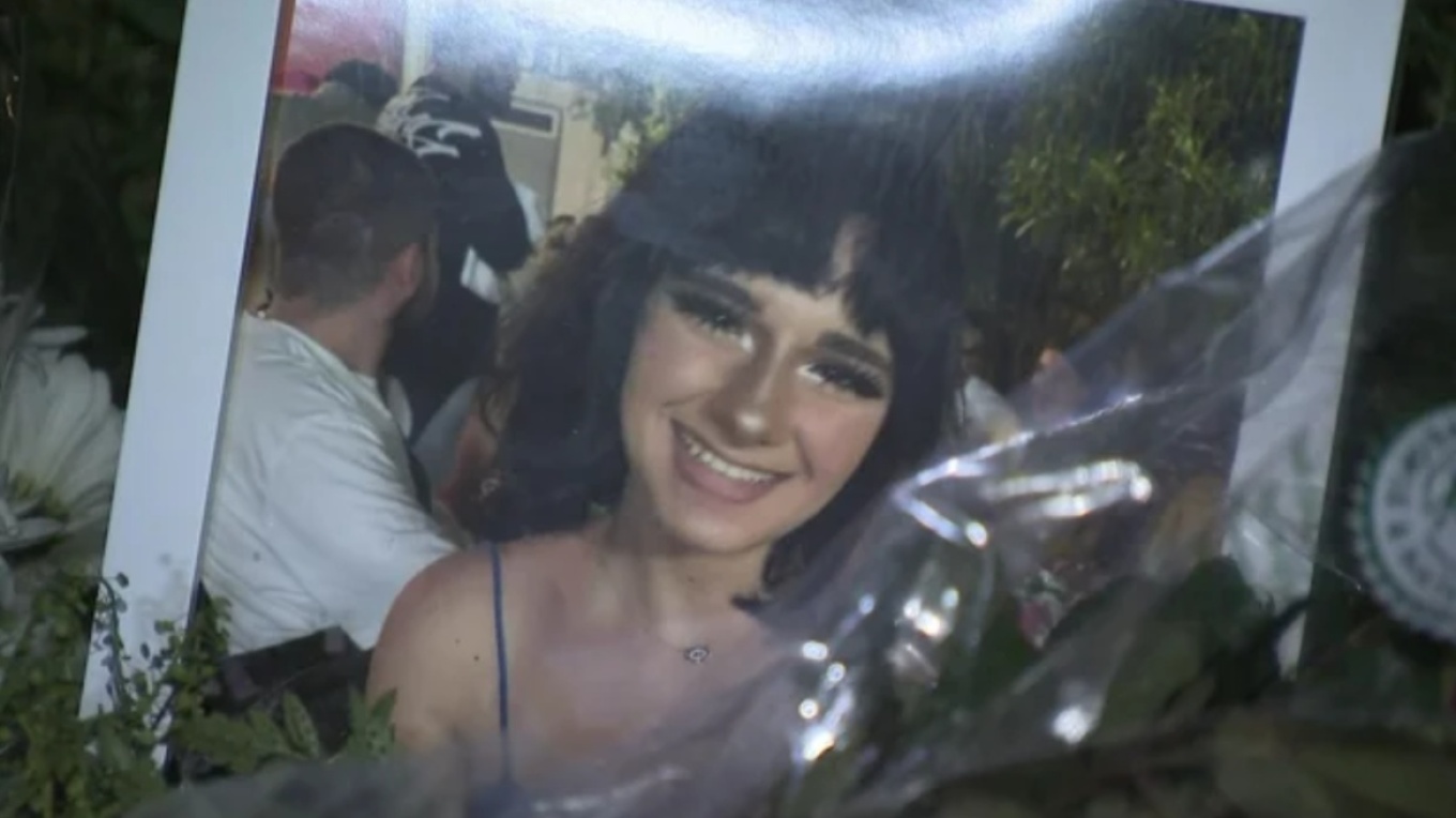 Μόλις 17 χρονών ο stalker που σκότωσε τη συνομήλική του Ελληνίδα και μια φίλη της
