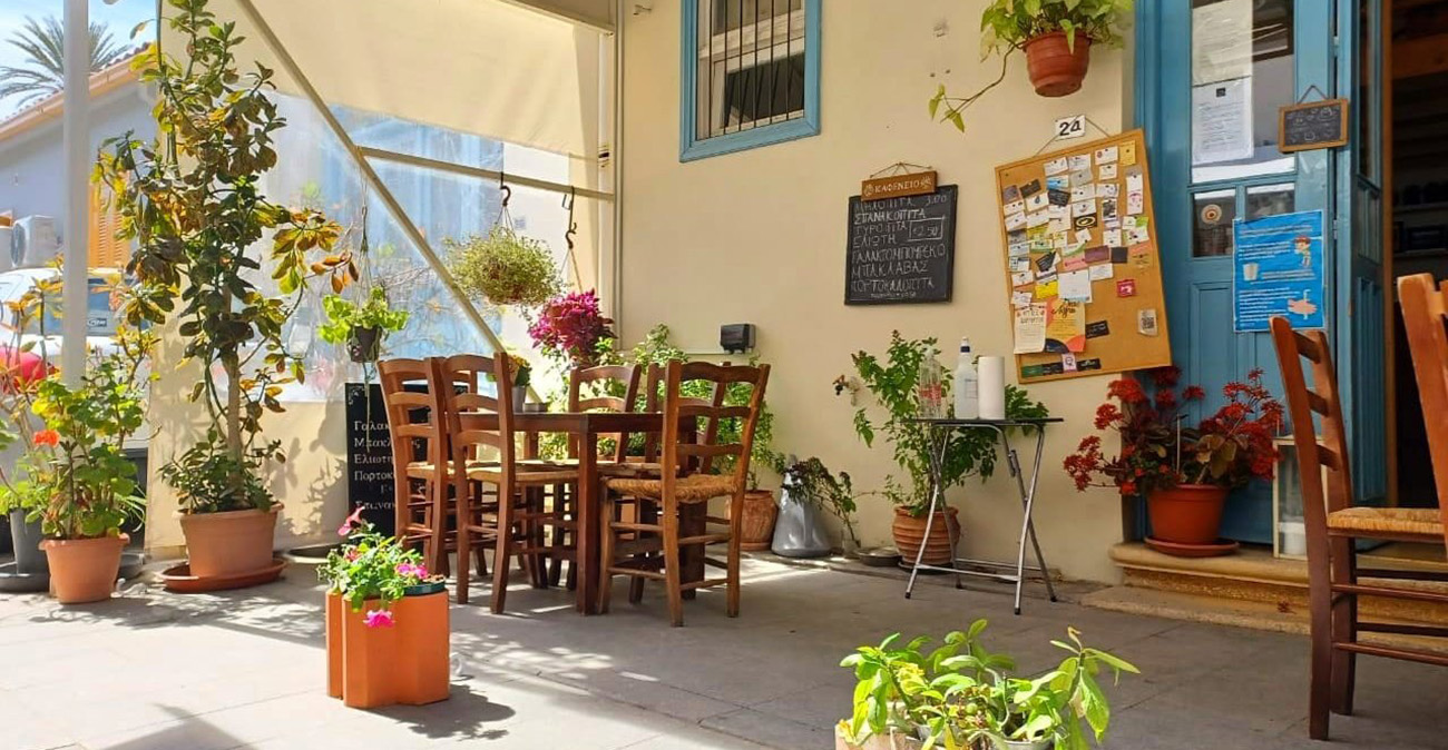 Καλοκαίρι χωρίς μαχαλεπί δεν γίνεται – Ένα παραδοσιακό καφενείο στην πρωτεύουσα σε περιμένει να το δοκιμάσεις