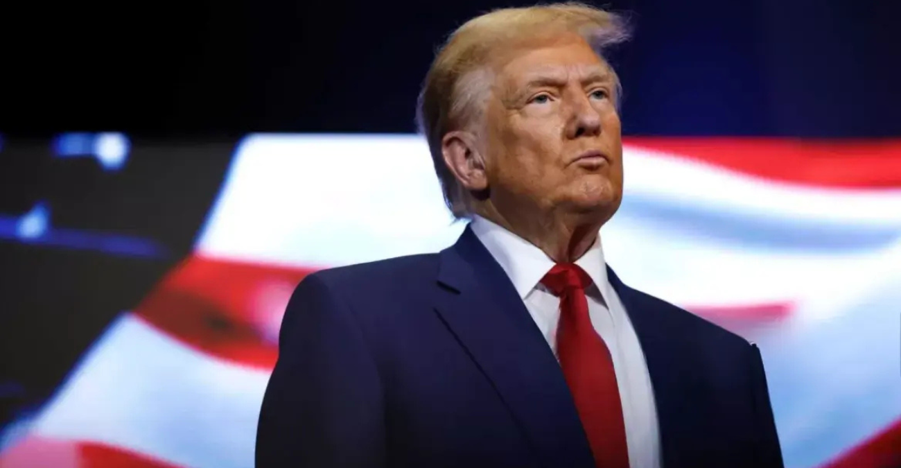 &Epsilon;&upsilon;&theta;&epsilon;ί&alpha; &alpha;&pi;&epsilon;&iota;&lambda;ή &delta;&omicron;&lambda;&omicron;&phi;&omicron;&nu;ί&alpha;&sigmaf; &kappa;&alpha;&tau;ά &tau;&omicron;&upsilon; &Tau;&rho;&alpha;&mu;&pi; &alpha;&pi;ό &tau;&omicron; &Iota;&rho;ά&nu;: &laquo;&Alpha;&upsilon;&tau;ή &tau;&eta; &phi;&omicron;&rho;ά &eta; &sigma;&phi;&alpha;ί&rho;&alpha; &delta;&epsilon;&nu; &theta;&alpha; &chi;ά&sigma;&epsilon;&iota; &tau;&omicron;&nu; &sigma;&tau;ό&chi;&omicron;&raquo;