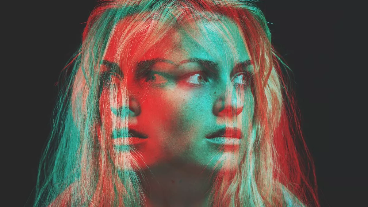 &Sigma;&chi;&iota;&zeta;&omicron;&phi;&rho;έ&nu;&epsilon;&iota;&alpha;: &Mu;&iota;&alpha; &psi;&upsilon;&chi;&omicron;&lambda;ό&gamma;&omicron;&sigmaf; &alpha;&pi;&omicron;&kappa;&alpha;&lambda;ύ&pi;&tau;&epsilon;&iota; 2 &pi;&rho;ώ&iota;&mu;&alpha; &sigma;&eta;&mu;ά&delta;&iota;&alpha; &pi;&omicron;&upsilon; &pi;&rho;έ&pi;&epsilon;&iota; &nu;&alpha; &mu;&alpha;&sigmaf; &alpha;&nu;&eta;&sigma;&upsilon;&chi;ή&sigma;&omicron;&upsilon;&nu;