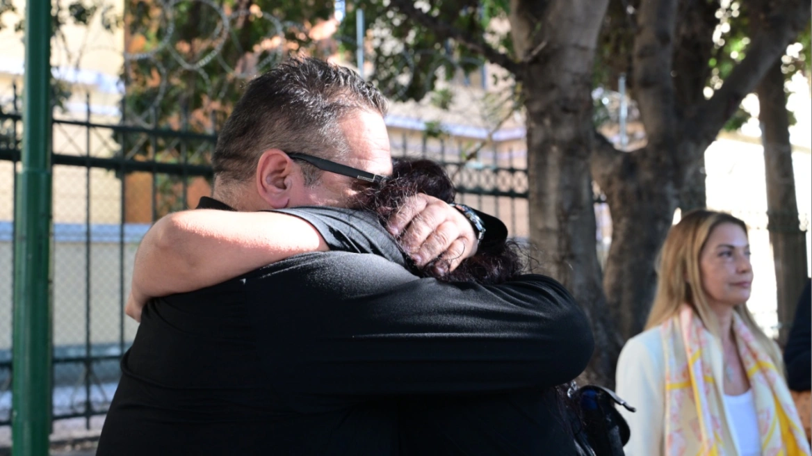 Συγκλονίζουν οι γονείς της Γρίβα μετά την καταδίκη του Κουρέλη σε ισόβια