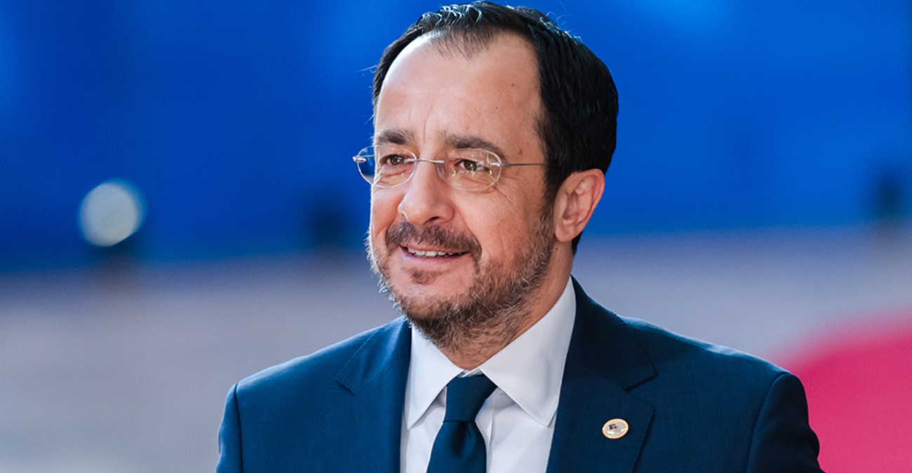 State of the Union: &Omicron; &Pi;&rho;ό&epsilon;&delta;&rho;&omicron;&sigmaf; &Chi;&rho;&iota;&sigma;&tau;&omicron;&delta;&omicron;&upsilon;&lambda;ί&delta;&eta;&sigmaf; &pi;&alpha;&rho;&omicron;&upsilon;&sigma;&iota;ά&zeta;&epsilon;&iota; &tau;&omicron; &kappa;&upsilon;&beta;&epsilon;&rho;&nu;&eta;&tau;&iota;&kappa;ό έ&rho;&gamma;&omicron; &kappa;&alpha;&iota; &tau;&iota;&sigmaf; &pi;&rho;&omicron;&tau;&epsilon;&rho;&alpha;&iota;ό&tau;&eta;&tau;&epsilon;&sigmaf; &tau;&omicron;&upsilon; 2026