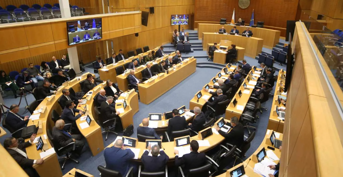 Πρεμιέρα στην Επιτροπή Οικονομικών για την συζήτηση του Προϋπολογισμού 2026