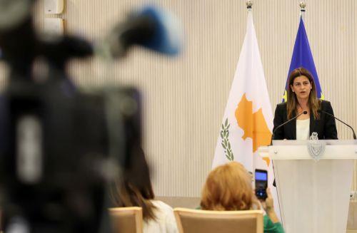 &Tau;&eta;&nu; &epsilon;&nu;&sigma;&omega;&mu;ά&tau;&omega;&sigma;&eta; &delta;&iota;ά&sigma;&tau;&alpha;&sigma;&eta;&sigmaf; &phi;ύ&lambda;&omicron;&upsilon; &sigma;&tau;&eta; &nu;&omicron;&mu;&omicron;&theta;&epsilon;&sigma;ί&alpha; &sigma;&upsilon;&zeta;ή&tau;&eta;&sigma;&epsilon; &eta; &Epsilon;&pi;. &Nu;&omicron;&mu;&iota;&kappa;ώ&nu;