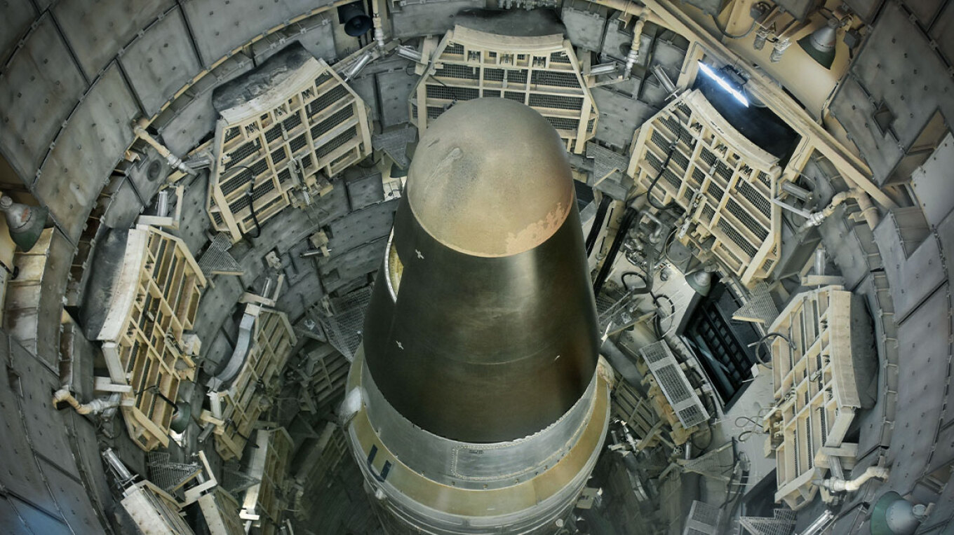 Γιατί ο Τραμπ πάτησε το κουμπί των πυρηνικών δοκιμών μετά από 33 χρόνια Γιατί ο Τραμπ πάτησε το κουμπί των πυρηνικών δοκιμών μετά από 33 χρόνια