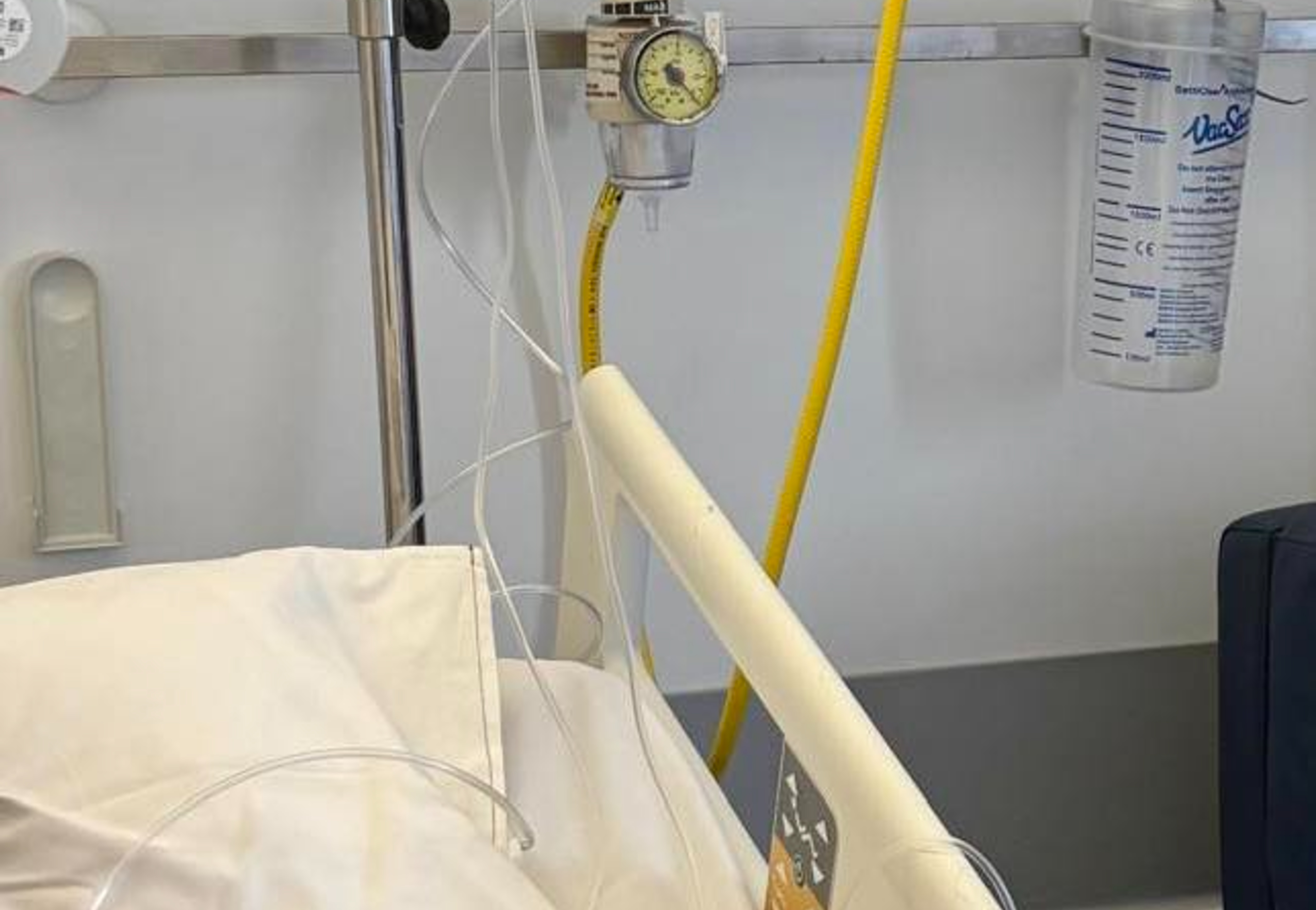 &laquo;&Epsilon;&pi;&omicron;&upsilon;&zeta;&iota;ά&sigma;&alpha;&nu; &mu;&alpha;&sigmaf; &tau;&zeta;&alpha;&iota; &epsilon;&tau;&sigma;&alpha;&kappa;&rho;ί&sigma;&alpha;&nu; &mu;&alpha;&sigmaf;&raquo; - &Upsilon;&pi;&omicron;&beta;&lambda;ή&theta;&eta;&kappa;&epsilon; &epsilon;&kappa;&tau;ά&kappa;&tau;&omega;&sigmaf; &sigma;&epsilon; &chi;&epsilon;&iota;&rho;&omicron;&upsilon;&rho;&gamma;&iota;&kappa;ή &epsilon;&pi;έ&mu;&beta;&alpha;&sigma;&eta; &beta;&omicron;&upsilon;&lambda;&epsilon;&upsilon;&tau;ή&sigmaf; &tau;&omicron;&upsilon; &Alpha;&Kappa;&Epsilon;&Lambda;