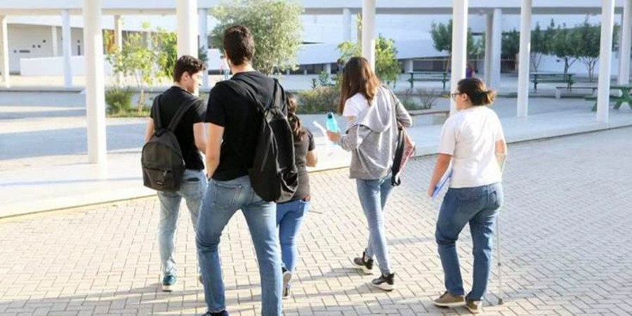 Εισήγηση στην Επιτροπή Παιδείας της Βουλής για οικονομική αυτονόμηση σχολικών μονάδων