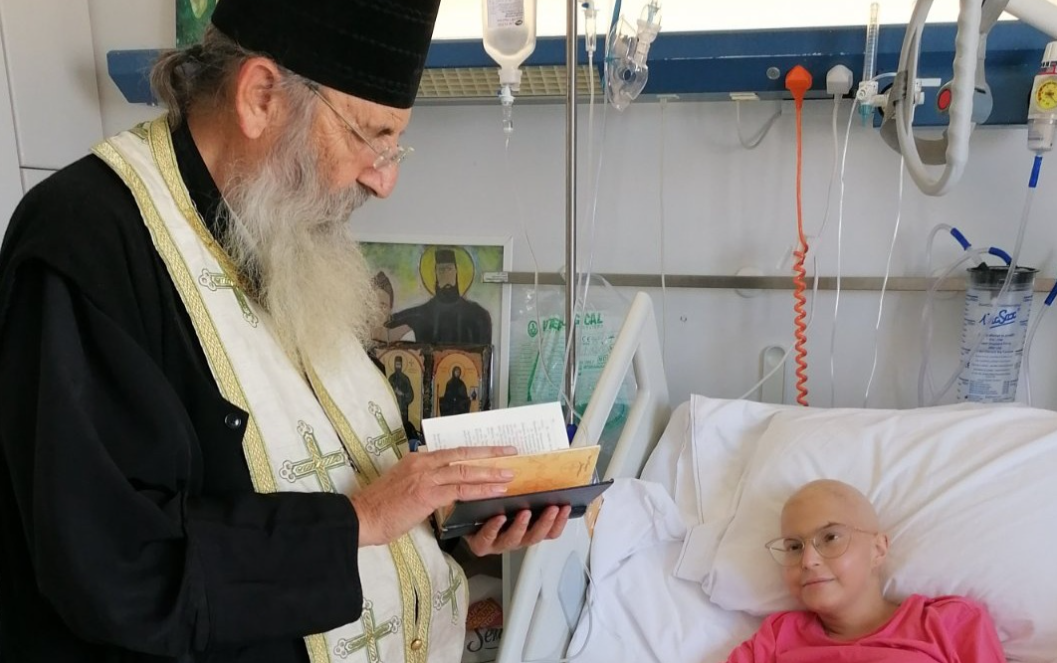 Συγκινεί ο πατέρας της Άννας Σιάλαρου: Η σχέση της με τον Άγιο Εφραίμ