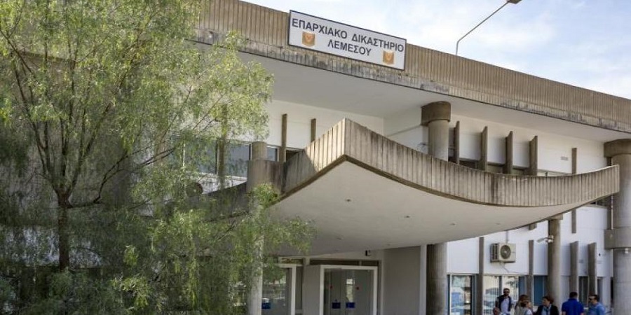 Υπό πενθήμερη κράτηση 35χρονος που συνελήφθη για κλοπή περιουσίας από όχημα στη Λεμεσό