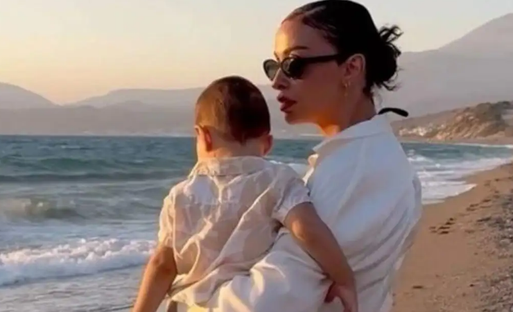 Η εξομολόγηση για τον γιο της – «Για πολύ καιρό έλεγε μόνο μπαμπά, σκεφτόμουν ότι κάτι έχω κάνει λάθος»