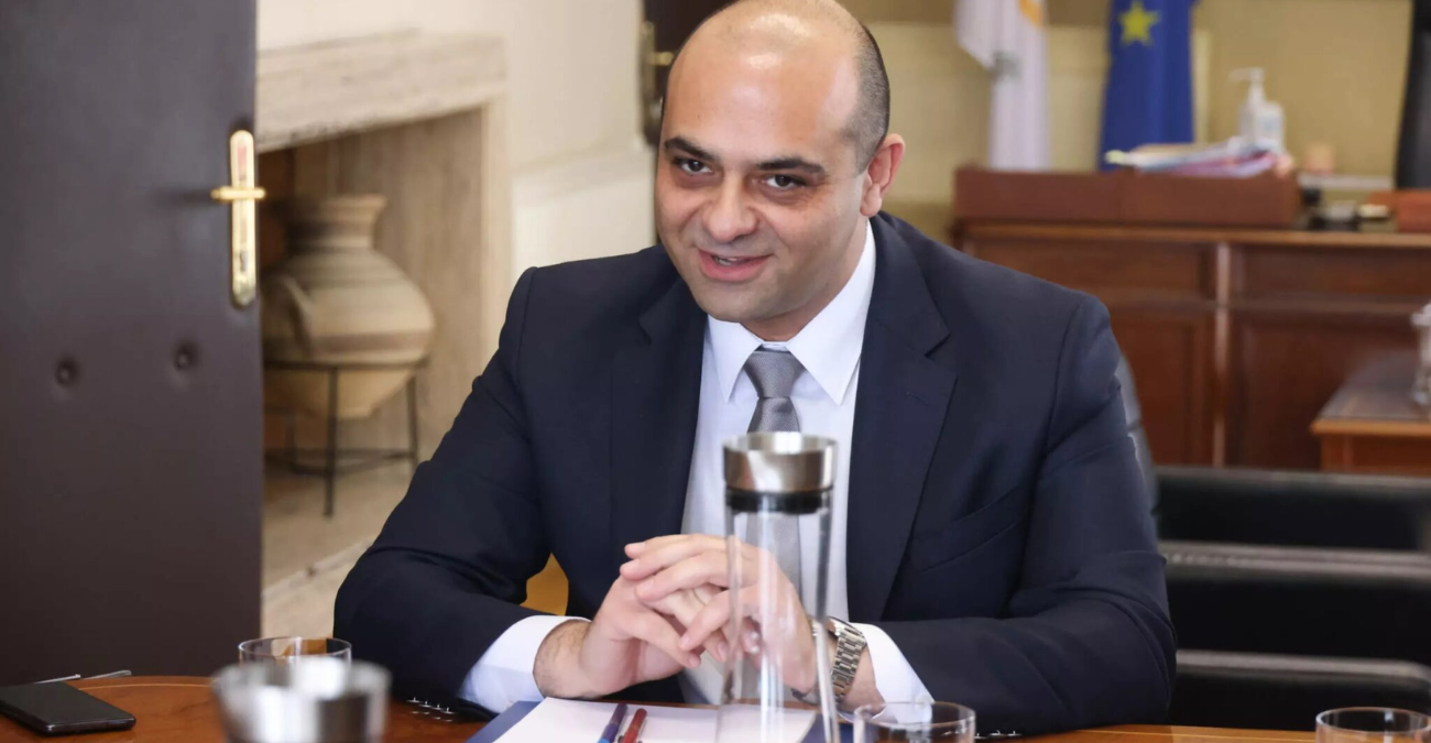 ΒΙΝΤΕΟ: Σύσκεψη για ΑΤΑ: Δεν βγήκε «λευκός καπνός»