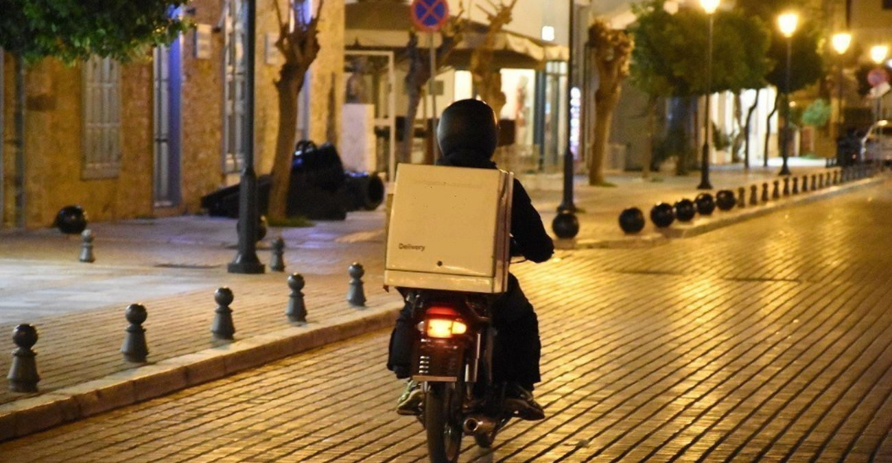 Τρεις οι επιθέσεις σε ένα βράδυ στη Λεμεσό – Χτύπησαν διανομέα φαγητού