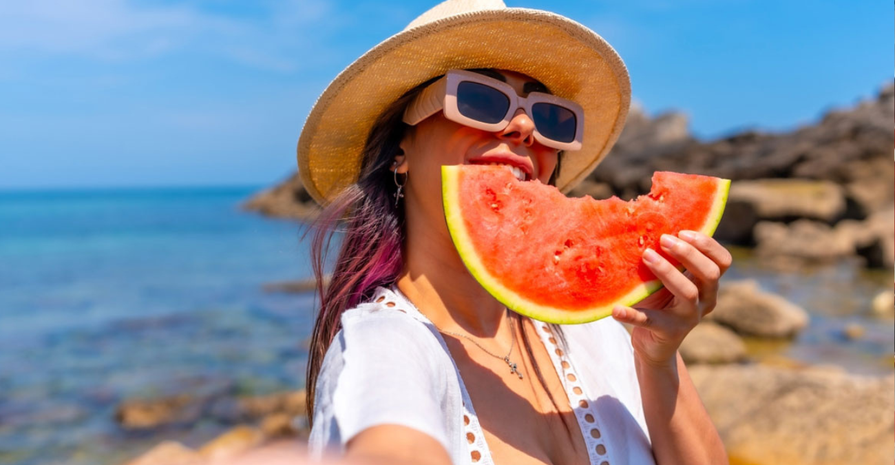 Ποια summer superfoods βοηθάνε στην ενυδάτωση του οργανισμού;