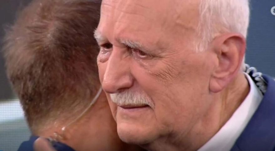 VIDEO - &Gamma;&iota;ώ&rho;&gamma;&omicron;&sigmaf; &Pi;&alpha;&pi;&alpha;&delta;ά&kappa;&eta;&sigmaf;: H &tau;&epsilon;&lambda;&epsilon;&upsilon;&tau;&alpha;ί&alpha; &epsilon;&kappa;&pi;&omicron;&mu;&pi;ή &pi;&omicron;&upsilon; &sigma;&upsilon;&gamma;&kappa;ί&nu;&eta;&sigma;&epsilon; &tau;&omicron; &pi;&alpha;&nu;&epsilon;&lambda;&lambda;ή&nu;&iota;&omicron;