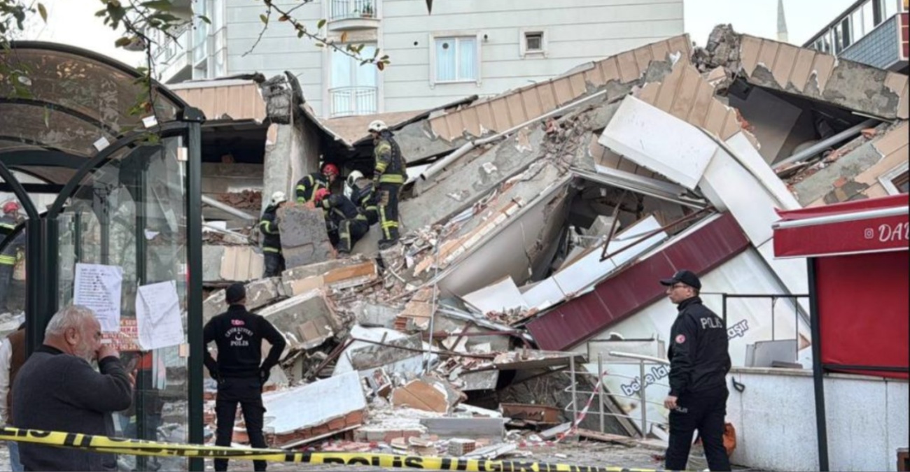 Κατέρρευσε εξαώροφο κτίριο στην Τουρκία – Φόβοι για 5 εγκλωβισμένους Κατέρρευσε εξαώροφο κτίριο στην Τουρκία – Φόβοι για 5 εγκλωβισμένους