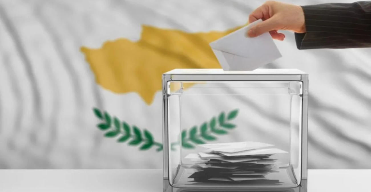 &Beta;&omicron;&upsilon;&lambda;&epsilon;&upsilon;&tau;&iota;&kappa;έ&sigmaf;: &Nu;&tau;έ&rho;&mu;&pi;&iota; &chi;&omega;&rho;ί&sigmaf; &phi;&alpha;&beta;&omicron;&rho;ί, &sigma;&upsilon;&gamma;&kappa;&rho;&omicron;ύ&sigma;&epsilon;&iota;&sigmaf; &sigma;&tau;&alpha; ά&kappa;&rho;&alpha; &kappa;&alpha;&iota; &alpha;&nu;&alpha;&pi;&omicron;&phi;ά&sigma;&iota;&sigma;&tau;&omicron;&iota;-&kappa;&lambda;&epsilon;&iota;&delta;ί - &Tau;&omicron; &epsilon;&kappa;&rho;&eta;&kappa;&tau;&iota;&kappa;ό &sigma;&kappa;&eta;&nu;&iota;&kappa;ό έ&nu;&alpha; &mu;ή&nu;&alpha; &pi;&rho;&iota;&nu; &tau;&iota;&sigmaf; &kappa;ά&lambda;&pi;&epsilon;&sigmaf;