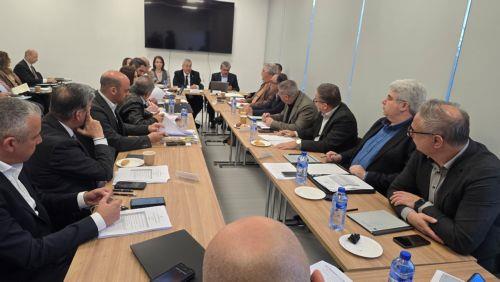 &Upsilon;&pi;. &Epsilon;&rho;&gamma;&alpha;&sigma;ί&alpha;&sigmaf;: &laquo;&Sigma;&tau;ό&chi;&omicron;&sigmaf; &tau;&omicron;&nu; &Iota;&omicron;ύ&nu;&iota;&omicron; &sigma;&tau;&eta; &Beta;&omicron;&upsilon;&lambda;ή &tau;&omicron; &nu;/&sigma; 1&omicron;&upsilon; &Pi;&upsilon;&lambda;ώ&nu;&alpha; &sigma;&upsilon;&nu;&tau;&alpha;&xi;&iota;&omicron;&delta;&omicron;&tau;&iota;&kappa;ή&sigmaf; &mu;&epsilon;&tau;&alpha;&rho;&rho;ύ&theta;&mu;&iota;&sigma;&eta;&sigmaf;&raquo;