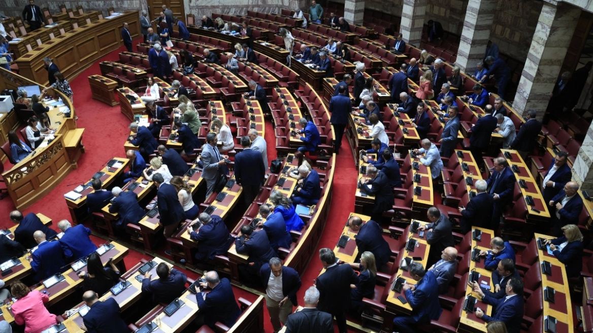 &Nu;έ&alpha; &delta;&iota;&kappa;&omicron;&gamma;&rho;&alpha;&phi;ί&alpha; &gamma;&iota;&alpha; &delta;ύ&omicron; &beta;&omicron;&upsilon;&lambda;&epsilon;&upsilon;&tau;έ&sigmaf; &tau;&eta;&sigmaf; &Nu;&Delta; &alpha;&pi;ό &tau;&eta;&nu; &Epsilon;&upsilon;&rho;&omega;&pi;&alpha;ϊ&kappa;ή &Epsilon;&iota;&sigma;&alpha;&gamma;&gamma;&epsilon;&lambda;ί&alpha; &gamma;&iota;&alpha; &tau;&eta;&nu; &upsilon;&pi;ό&theta;&epsilon;&sigma;&eta; &tau;&omicron;&upsilon; &Omicron;&Pi;&Epsilon;&Kappa;&Epsilon;&Pi;&Epsilon;