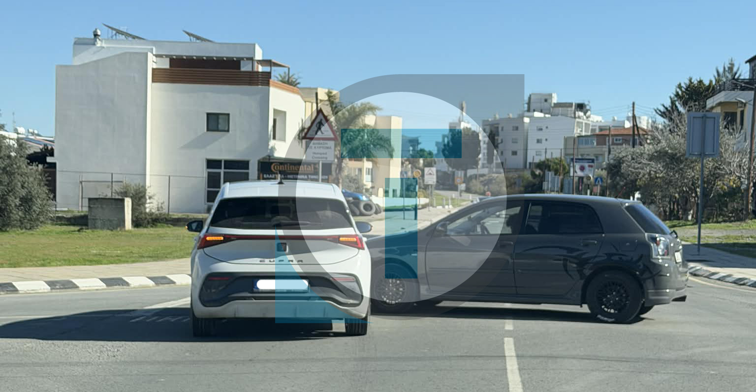 Συγκρούστηκαν δύο οχήματα – Δείτε σε ποια περιοχή – Φωτογραφία