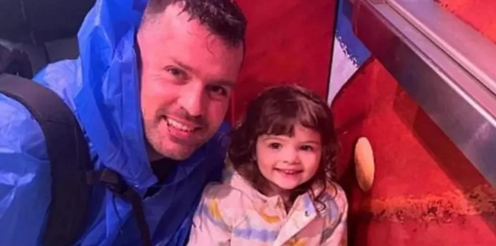 Πατέρας άφησε την 2 ετών κόρη του στο αυτοκίνητο για ώρες ενώ εκείνος έπαιζε Playstation Πατέρας άφησε την 2 ετών κόρη του στο αυτοκίνητο για ώρες ενώ εκείνος έπαιζε Playstation