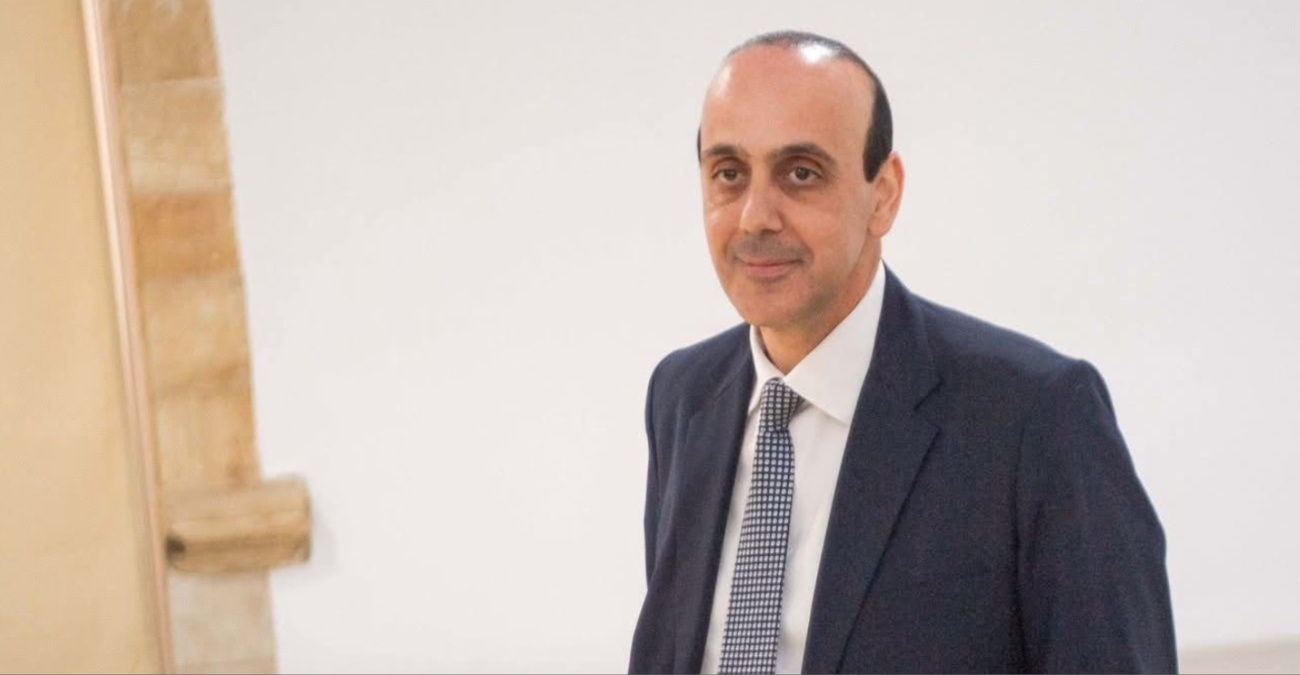 &Sigma;&tau;&eta; &Nu;&omicron;&mu;&iota;&kappa;ή &Upsilon;&pi;&eta;&rho;&epsilon;&sigma;ί&alpha; &omicron; &phi;ά&kappa;&epsilon;&lambda;&omicron;&sigmaf; &tau;&eta;&sigmaf; &upsilon;&pi;ό&theta;&epsilon;&sigma;&eta;&sigmaf; &gamma;&iota;&alpha; &tau;&omicron;&nu; &Phi;&alpha;ί&delta;&omega;&nu;&alpha; &Phi;&alpha;ί&delta;&omega;&nu;&omicron;&sigmaf; - &Alpha;&xi;&iota;&omicron;&lambda;&omicron;&gamma;&omicron;ύ&nu; &tau;&omicron; &upsilon;&lambda;&iota;&kappa;ό &kappa;&alpha;&iota; &alpha;&pi;&omicron;&phi;&alpha;&sigma;ί&zeta;&omicron;&upsilon;&nu;