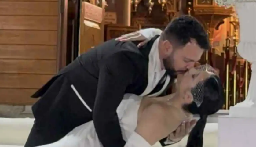 &Beta;&alpha;&sigma;ί&lambda;&eta;&sigmaf; &Kappa;&omicron;&upsilon;&mu;&epsilon;&nu;&tau;ά&kappa;&omicron;&sigmaf;: &Pi;&alpha;&nu;&tau;&rho;&epsilon;ύ&tau;&eta;&kappa;&epsilon; &tau;&eta;&nu; &epsilon;&kappa;&lambda;&epsilon;&kappa;&tau;ή &tau;&eta;&sigmaf; &kappa;&alpha;&rho;&delta;&iota;ά&sigmaf; &tau;&omicron;&upsilon;