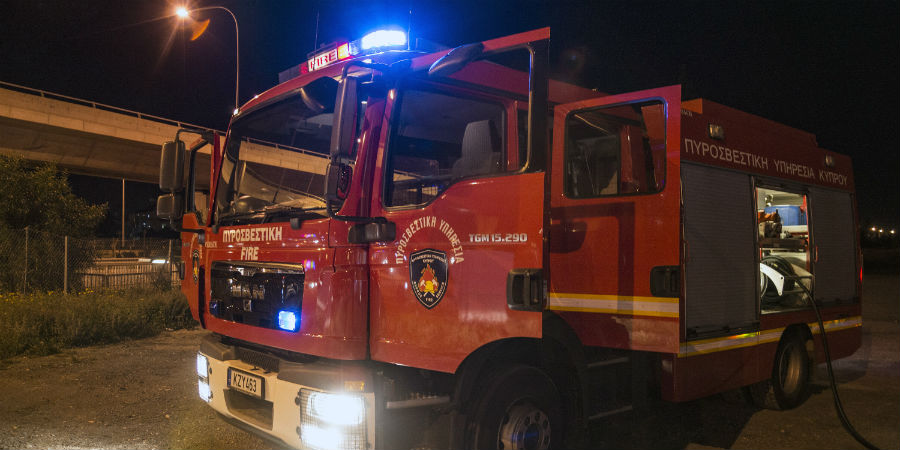 Σε κινητοποίηση η Πυροσβεστική: Τυλίχθηκε στις φλόγες οικοδομή στη Λεμεσό Σε κινητοποίηση η Πυροσβεστική: Τυλίχθηκε στις φλόγες οικοδομή στη Λεμεσό
