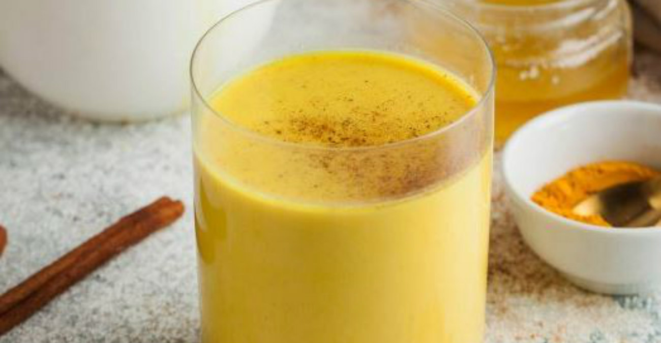 VIDEO - Τι είναι το moon milk, το viral ρόφημα που μειώνει το στρες και σε βοηθά να κοιμηθείς καλύτερα