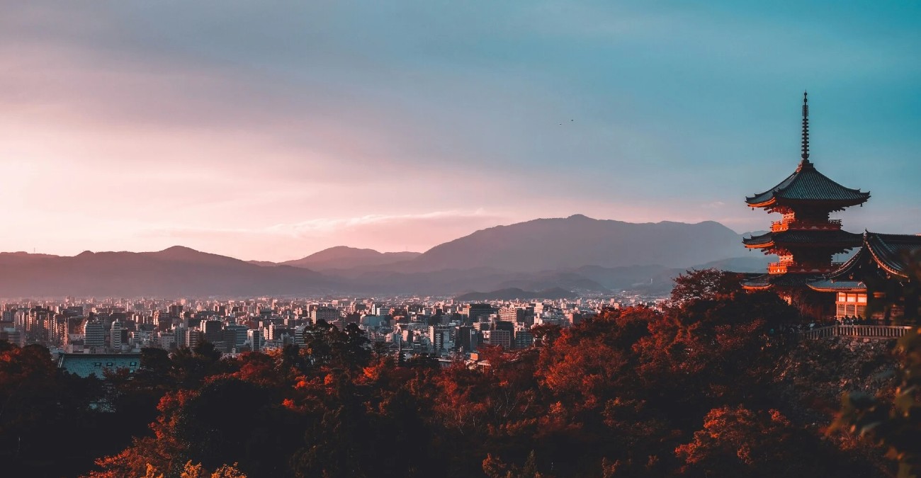 &Alpha;&upsilon;&tau;ό&sigmaf; &epsilon;ί&nu;&alpha;&iota; &omicron; &lambda;ό&gamma;&omicron;&sigmaf; &pi;&omicron;&upsilon; &tau;&omicron; &tau;&alpha;&xi;ί&delta;&iota; &sigma;&tau;&eta;&nu; &Iota;&alpha;&pi;&omega;&nu;ί&alpha; &gamma;ί&nu;&epsilon;&tau;&alpha;&iota; &pi;&iota;&omicron; &alpha;&kappa;&rho;&iota;&beta;ό &alpha;&pi;ό &phi;έ&tau;&omicron;&sigmaf;