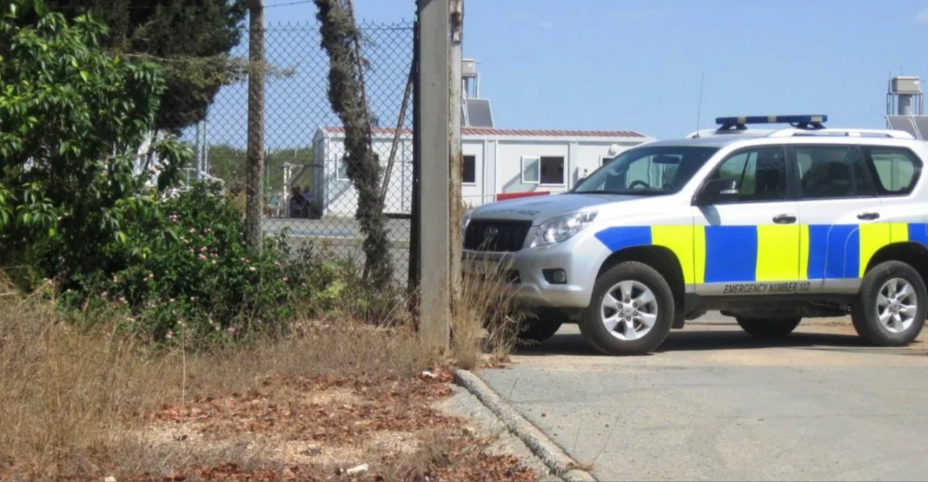 &Epsilon;&pi;&epsilon;&iota;&sigma;&omicron;&delta;&iota;&alpha;&kappa;ή &kappa;&alpha;&tau;&alpha;&delta;ί&omega;&xi;&eta;: &Tau;&rho;ά&kappa;&alpha;&rho;&epsilon; &sigma;&epsilon; &pi;&epsilon;&rho;&iota;&pi;&omicron;&lambda;&iota;&kappa;ό &tau;&omega;&nu; &Beta;ά&sigma;&epsilon;&omega;&nu; &mu;&epsilon;... &kappa;&lambda;&epsilon;&mu;&mu;έ&nu;&omicron; ό&chi;&eta;&mu;&alpha; - &Chi;&epsilon;&iota;&rho;&omicron;&pi;έ&delta;&epsilon;&sigmaf; &sigma;&epsilon; 33&chi;&rho;&omicron;&nu;&omicron; &Epsilon;/&kappa;