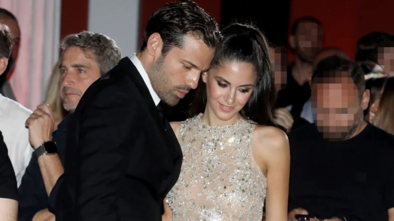 &Alpha;&lambda;&epsilon;&xi;ά&nu;&delta;&rho;&alpha; &Nu;ί&kappa;&alpha; &gamma;&iota;&alpha; &Alpha;&rho;&gamma;&upsilon;&rho;ό: &Tau;&omicron;&nu; &sigma;&upsilon;&mu;&beta;&omicron;&upsilon;&lambda;&epsilon;ύ&omicron;&mu;&alpha;&iota; &gamma;&iota;&alpha;&tau;ί έ&chi;&epsilon;&iota; &omega;&rho;&alpha;ί&omicron; &gamma;&omicron;ύ&sigma;&tau;&omicron;