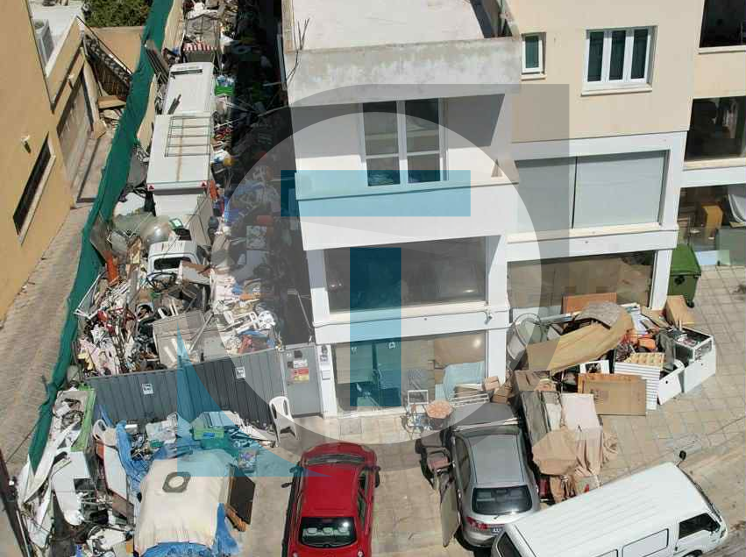 «Σκουπιδότοπος» στη μέση της γειτονιάς – Κάτοικοι καταγγέλλουν αδιαφορία εδώ και μία δεκαετία – Δείτε φωτογραφίες