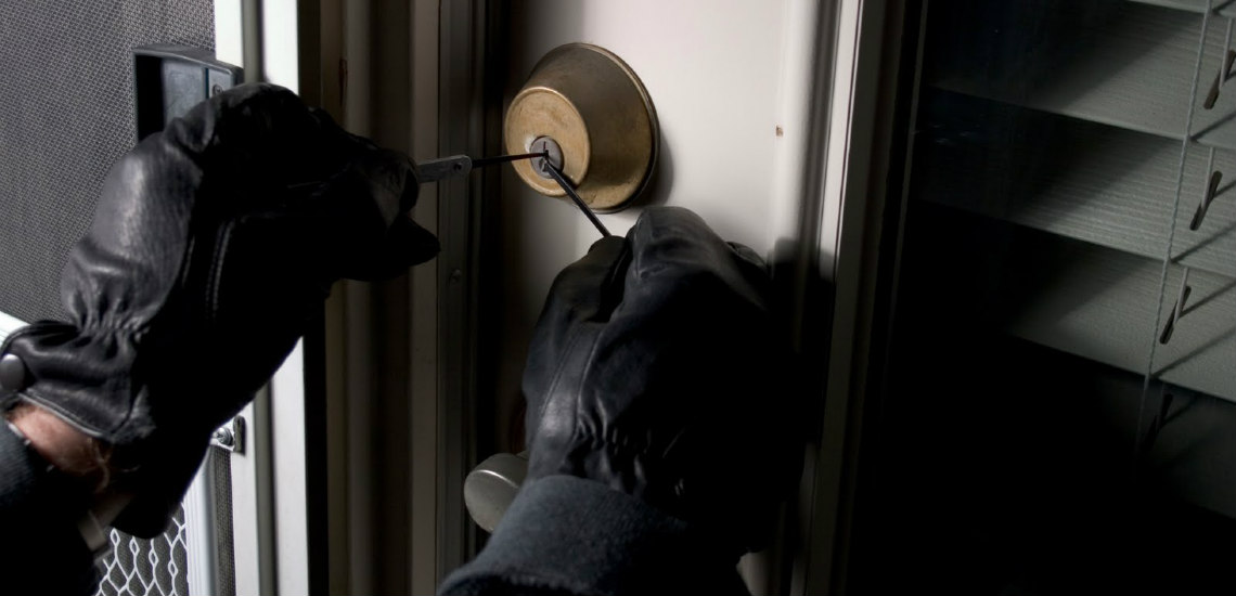 Διάρρηξη-μυστήριο στο Παραλίμνι: «Έκαναν φτερά» €100.000 από οικία – Κανένα ίχνος από τους δράστες