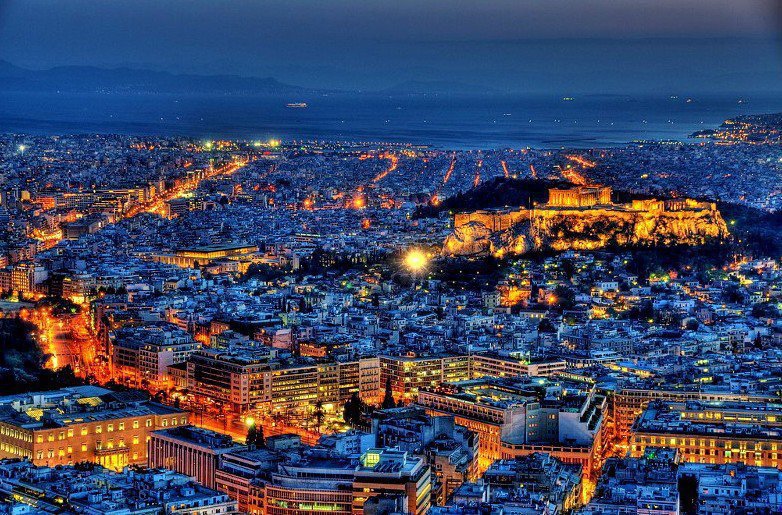 Θα πάτε Αθήνα για τον Άγιο Βαλεντίνο; - 10 τρόποι να ζήσετε τη βραδιά αλλιώς