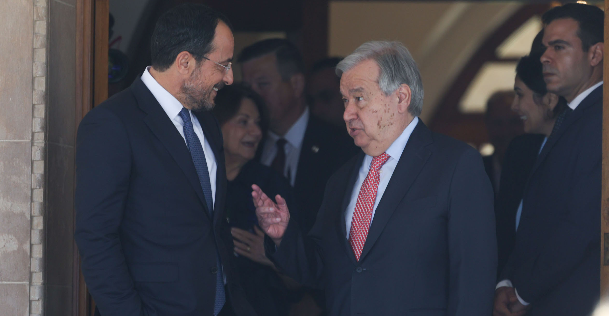 &Pi;&rho;ό&epsilon;&delta;&rho;&omicron;&sigmaf; &Chi;&rho;&iota;&sigma;&tau;&omicron;&delta;&omicron;&upsilon;&lambda;ί&delta;&eta;&sigmaf; &mu;&epsilon;&tau;ά &tau;&omicron; &delta;&epsilon;ί&pi;&nu;&omicron; - &laquo;&Epsilon;ί&mu;&alpha;&iota; &iota;&kappa;&alpha;&nu;&omicron;&pi;&omicron;&iota;&eta;&mu;έ&nu;&omicron;&sigmaf; &alpha;&pi;ό &tau;&eta; &sigma;&upsilon;&zeta;ή&tau;&eta;&sigma;&eta;, &alpha;&nu; &mu;&epsilon; &rho;&omega;&tau;ά&tau;&epsilon; &gamma;&iota;&alpha; &tau;&omicron; &theta;&epsilon;&tau;&iota;&kappa;ό &pi;&rho;ό&sigma;&eta;&mu;&omicron; &theta;&alpha; &delta;&omicron;ύ&mu;&epsilon; &alpha;ύ&rho;&iota;&omicron;&raquo;