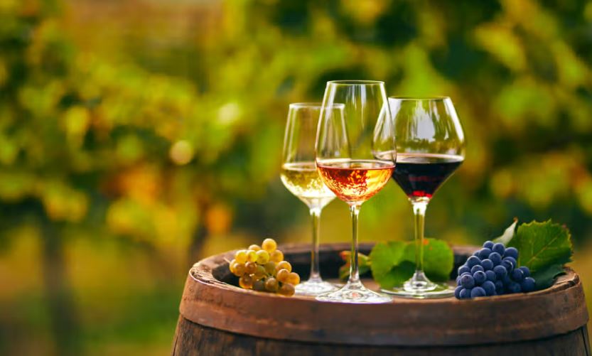 Ένα ποτήρι κρασί την ημέρα είναι φάρμακο για την καρδιά μας;