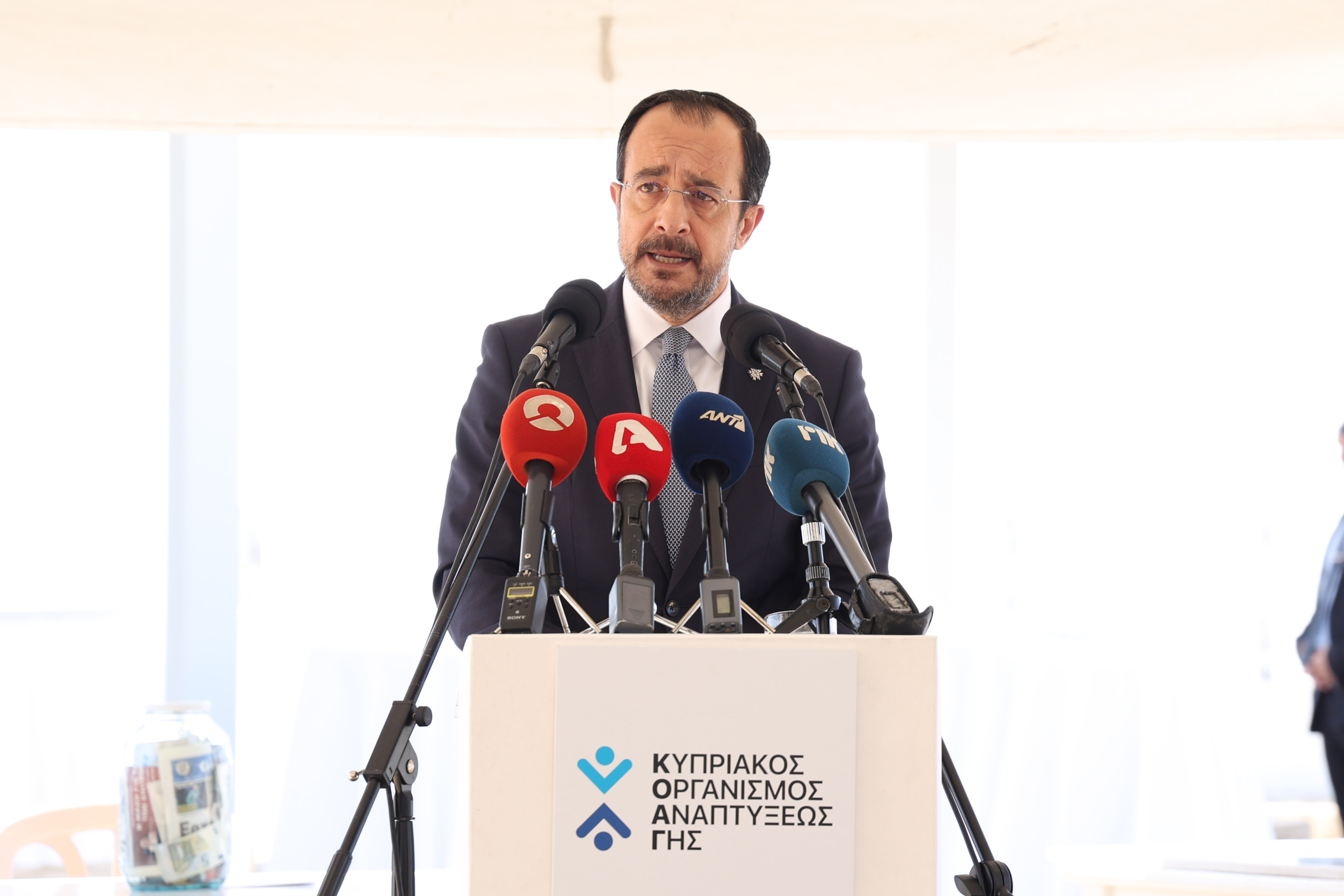 &Pi;&tau;&Delta;: &laquo;&Alpha;&pi;&tau;ά &tau;&alpha; &alpha;&pi;&omicron;&tau;&epsilon;&lambda;έ&sigma;&mu;&alpha;&tau;&alpha; &tau;&eta;&sigmaf; &sigma;&tau;&epsilon;&gamma;&alpha;&sigma;&tau;&iota;&kappa;ή&sigmaf; &mu;&alpha;&sigmaf; &pi;&omicron;&lambda;&iota;&tau;&iota;&kappa;ή&sigmaf;&raquo;