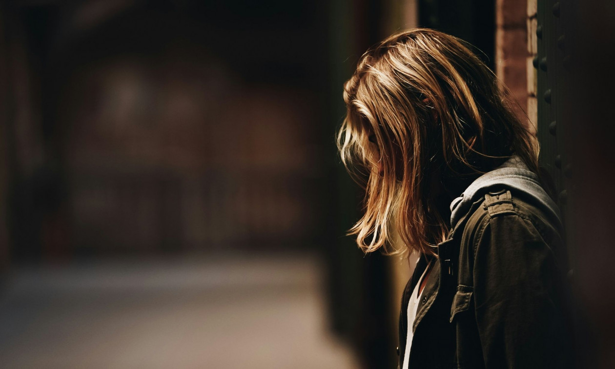 Σοκ στην Πάτρα: Χειροπέδες σε 40χρονο εκπαιδευτικό για πορνογραφία ανηλίκων