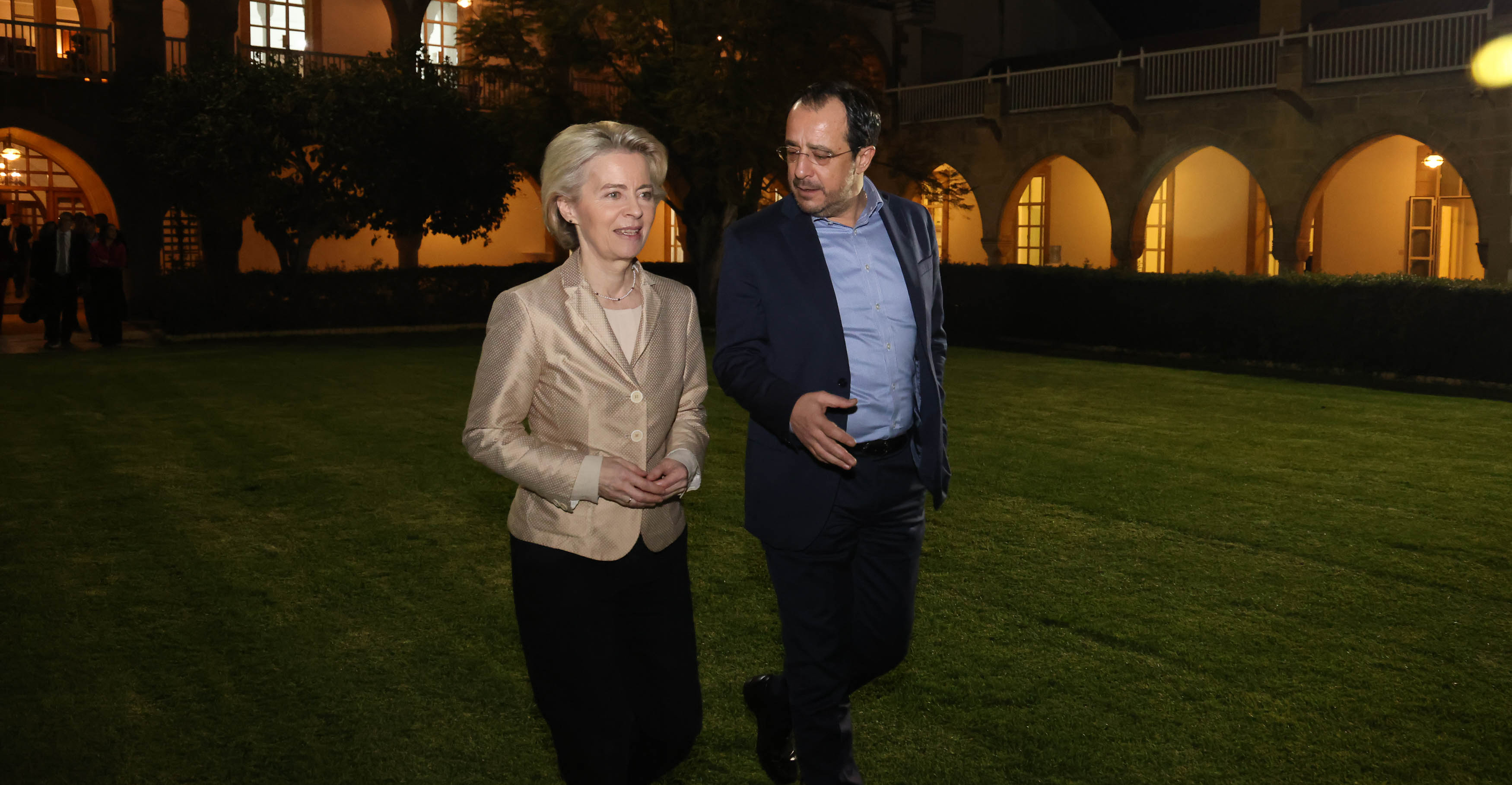 «Η ΕΕ δεσμευμένη στην επανένωση της Κύπρου»