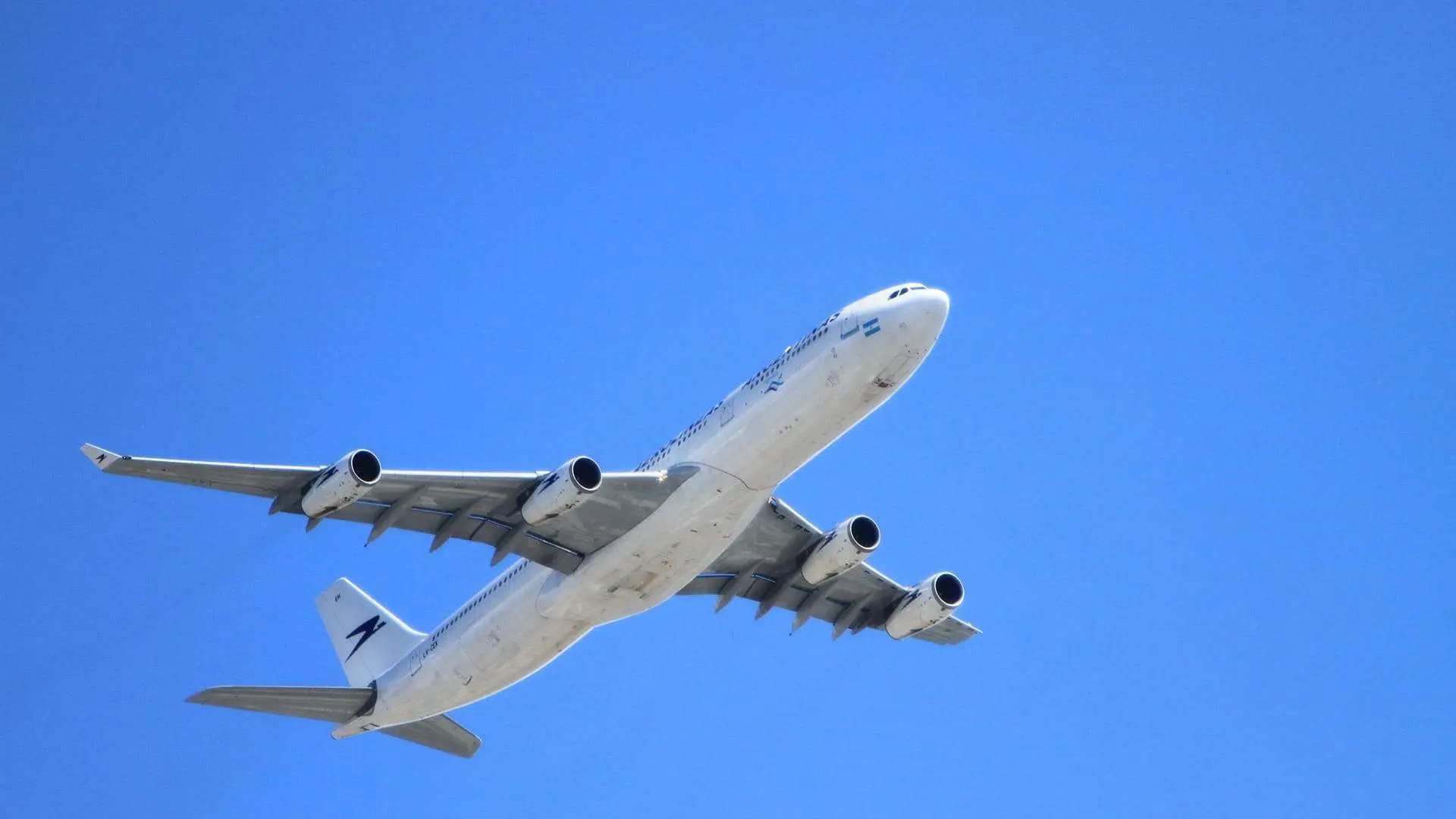 Στην Κύπρο επέστρεψαν τα 18 άτομα που είχαν εγκλωβιστεί στην Τανζανία